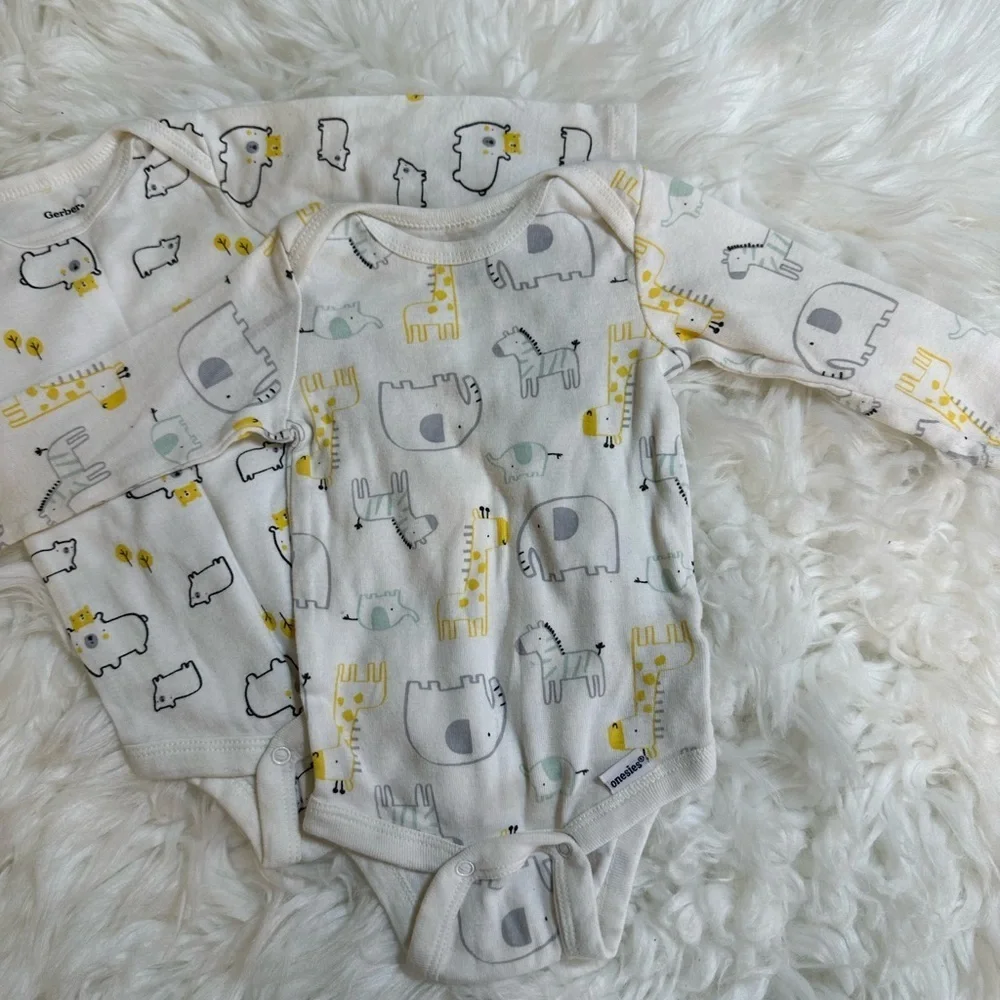 Gerber Baby Boy 0-3 month onesies lot